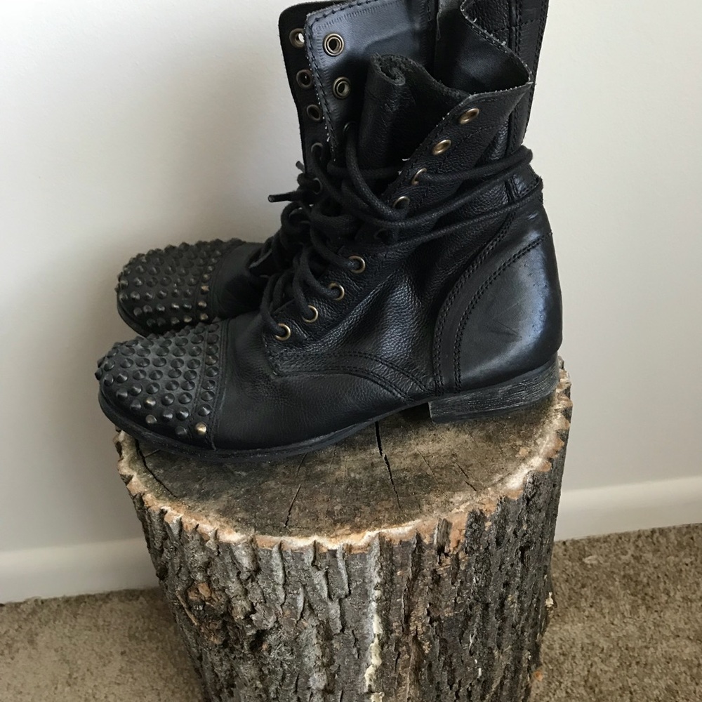 Black Leather boot